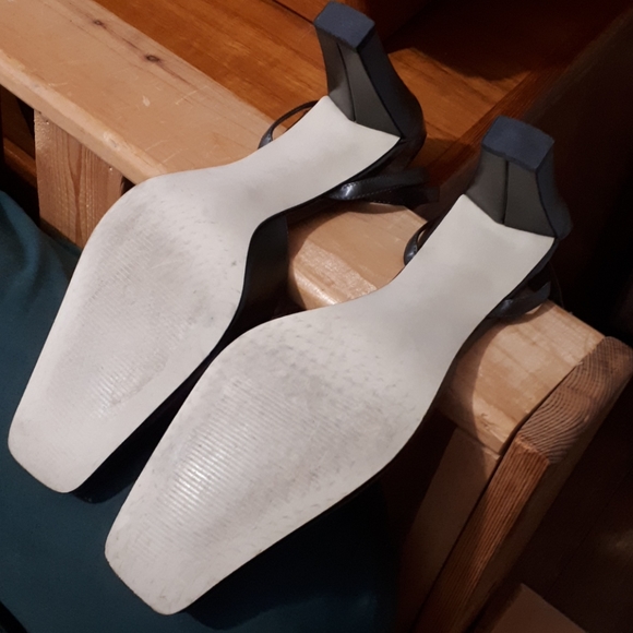 Grey silver heels - Picture 5 of 5